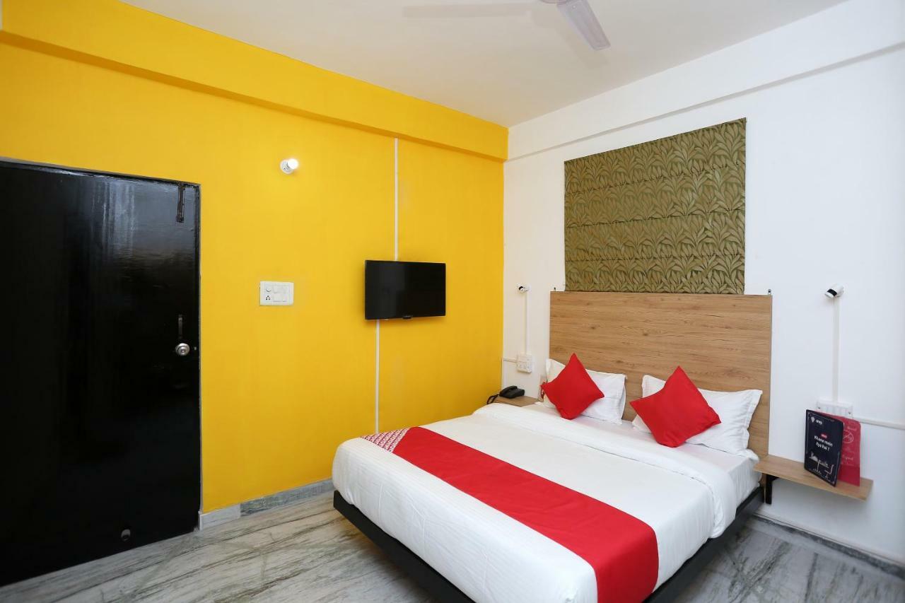 Oyo 19166 Sona Mansion Hotell Kanpur Exteriör bild