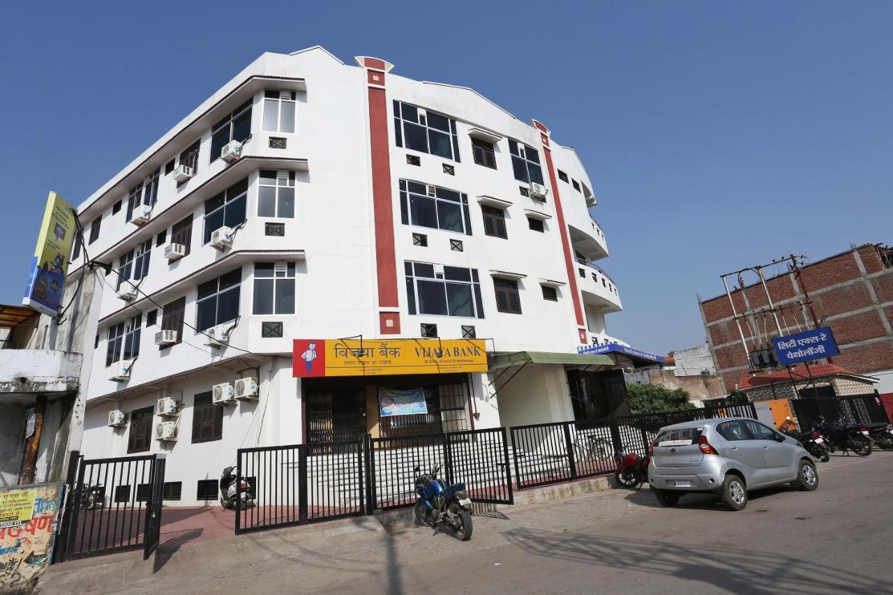 Oyo 19166 Sona Mansion Hotell Kanpur Exteriör bild