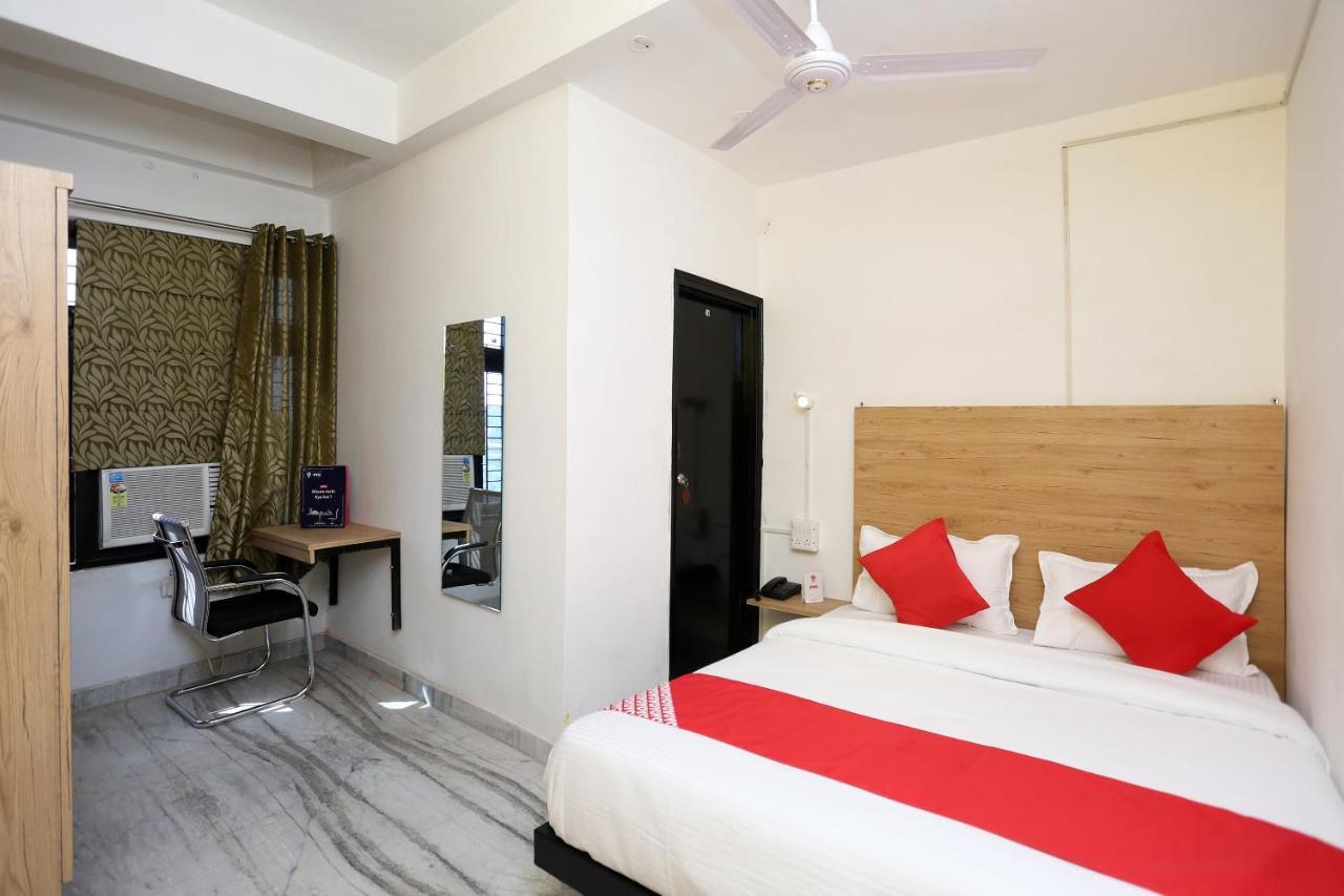 Oyo 19166 Sona Mansion Hotell Kanpur Exteriör bild